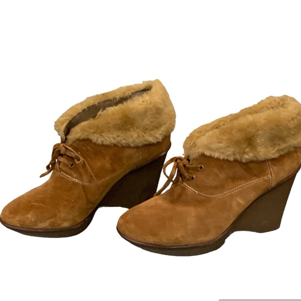 SALE 2 for $15! B. Makowsky Camel Suede Wedge Booties with Faux Fur ankles.SZ9.5
